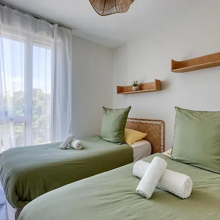 Short Time Les Vagues Du 5e * Saint-Laurent-du-Var